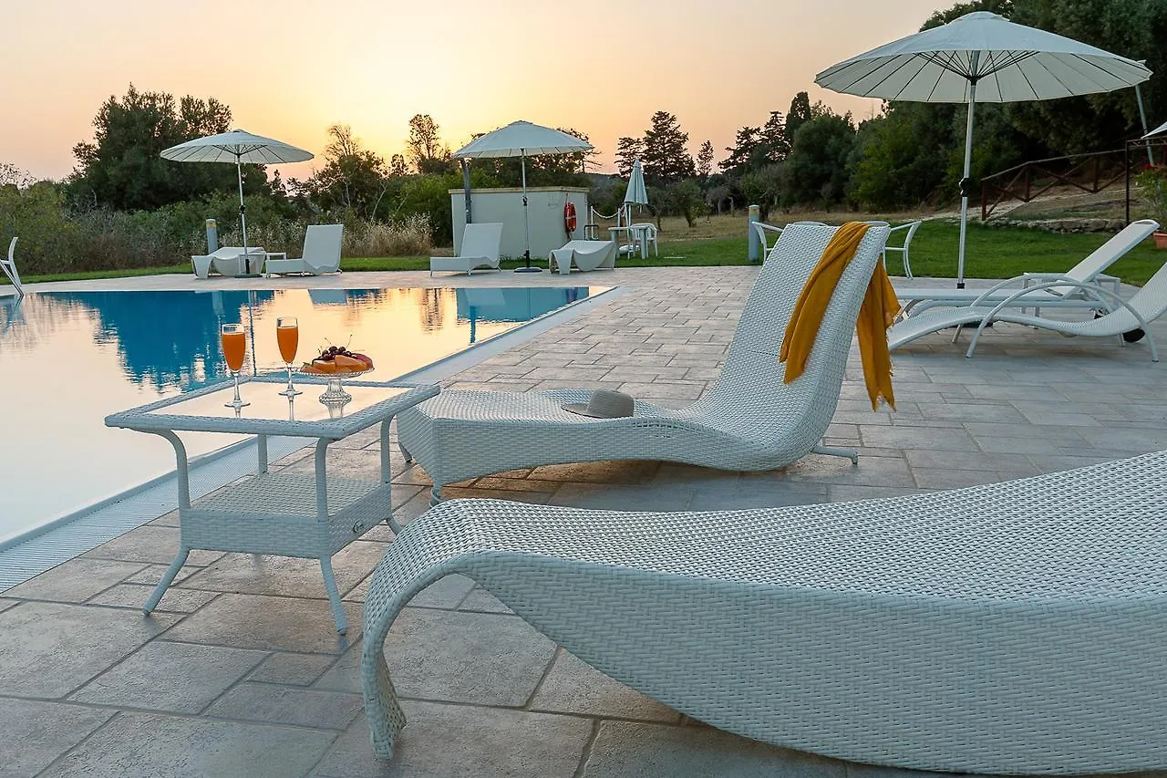 Hotel Villa Calandrino Sciacca 4*,